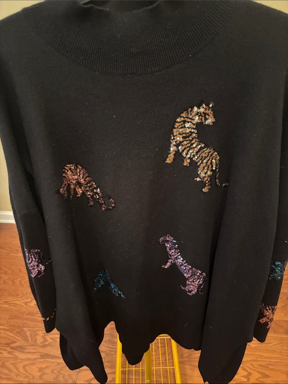 Chic Soul Black Sequin Animal Motif Turtleneck Sweater